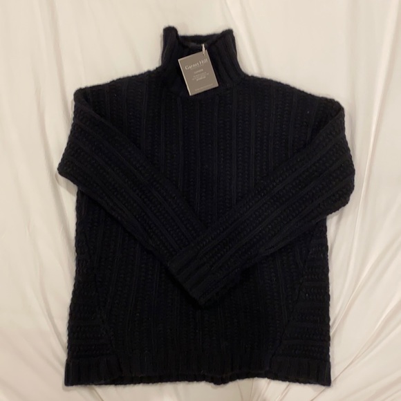 Garnet Hill Sweaters - NWT Garnet Hill Black Cashmere Sweater